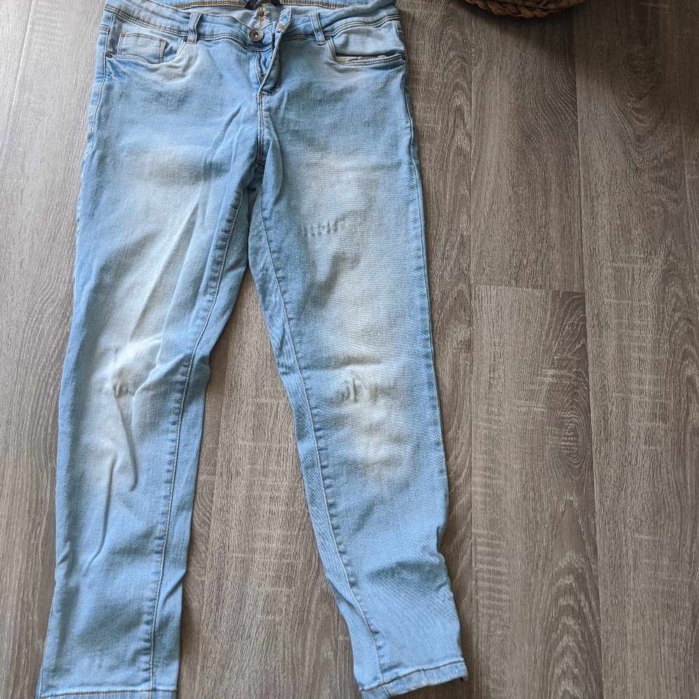 Petite Ankle length Denim | Size EU 30 ~ size 8 |